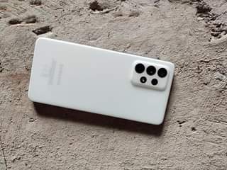 A picture of Samsung A52