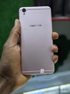 A picture of Oppo r9 gb 128