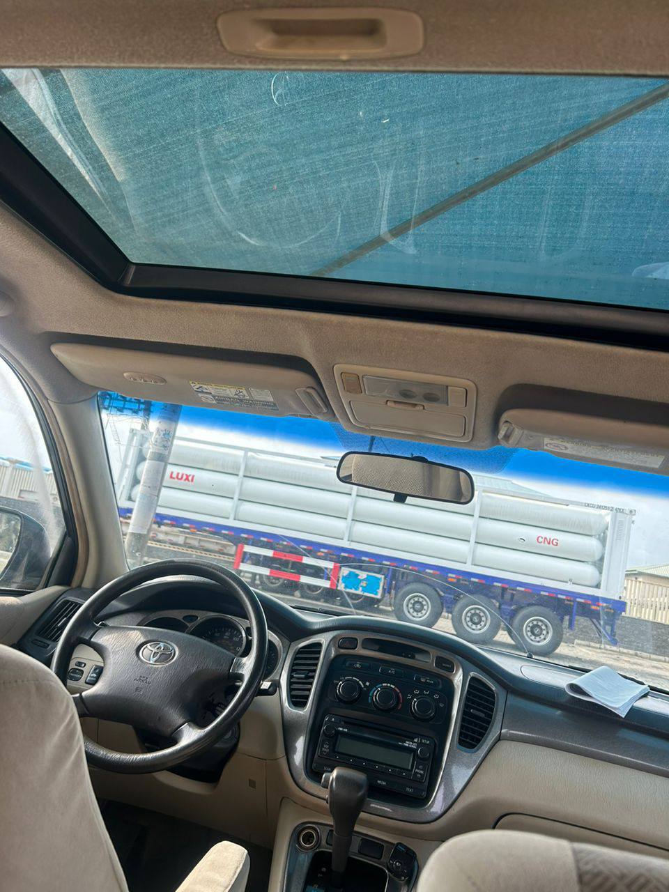 A picture of 2004 Toyota Highlander