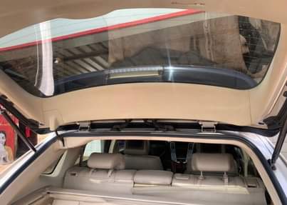A picture of Lexus RX330 Pure Frst body Engine gear and Ac In
