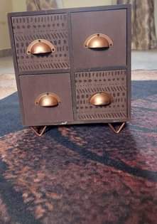 A picture of Wooden Jewerly Box Box ya kuweka Hereni Cheni Pete
