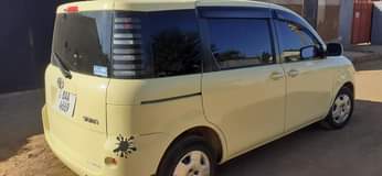 toyota sienta
