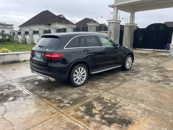 A picture of FOREIGN USED MERCEDES BENZ GLC 300 2017 KEYLESS AT KADUNA