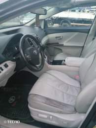 A picture of Toyota VENZA 2010 V6 engine full option keyless double panoramic