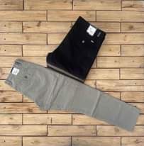 A picture of TSH 25 000 Size 30 40 Piga Whatsapp 255719748942 Kariakoo