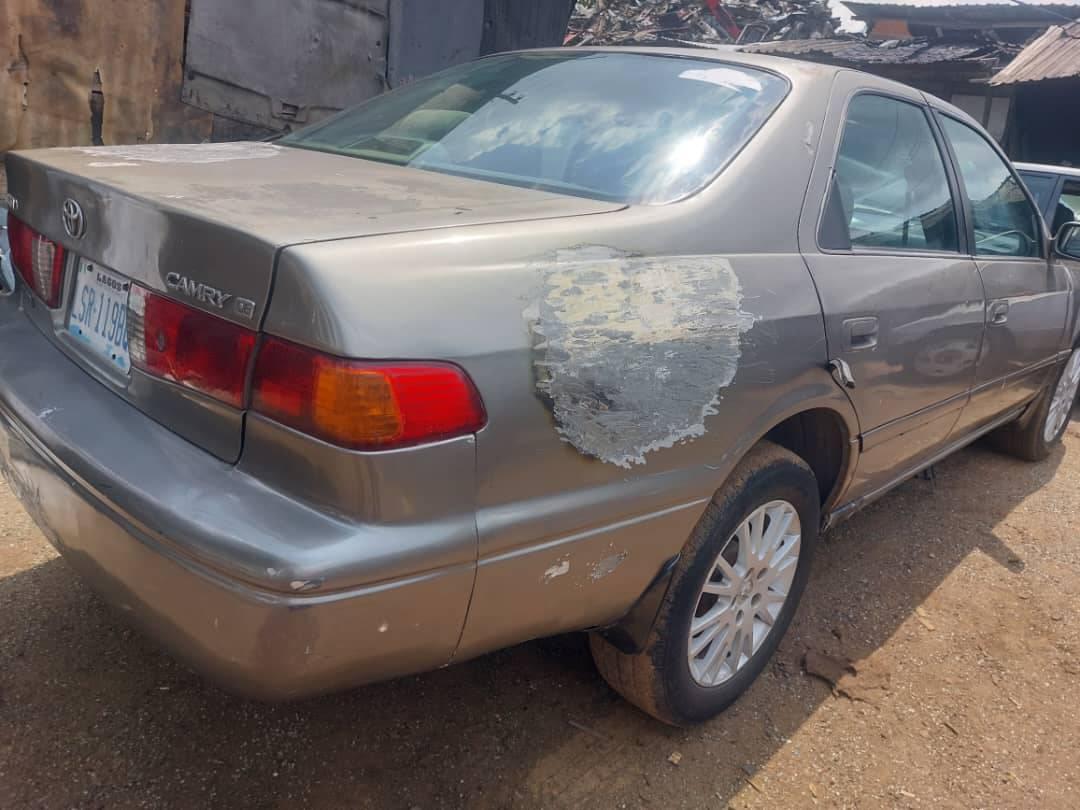 A picture of 2002 Toyota camry