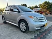 A picture of Toyota Ist