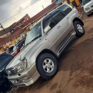A picture of Land Cruiser V8 VX 65m negotiable