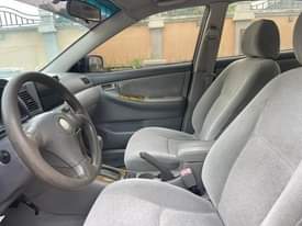 A picture of Toyota Corolla LE 2006