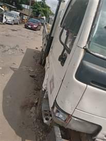 A picture of Nissan mini truck