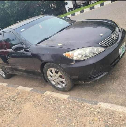 A picture of Distress sale 2004 Toyota Camry