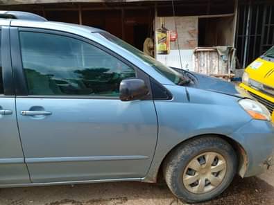 A picture of 2005 2006 Toyota Sienna Everything working perfectly Untampered engine Gear