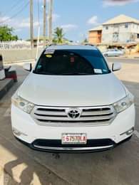 A picture of 1 MONTH REGISTERED 2011 TOYOTA HIGHLANDER SPORT EDITION NOT USED