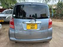 A picture of TOYOTA RACTIC