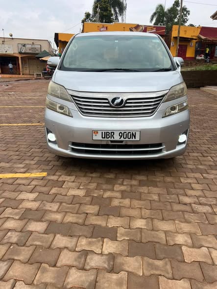 toyota alphard