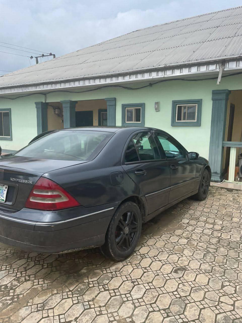 A picture of 2006 Mercedes Benz 2006