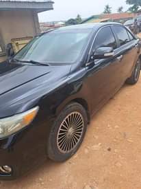 A picture of 2011 toyota camry with venza engine