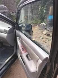 A picture of 05 corolla 08113663847