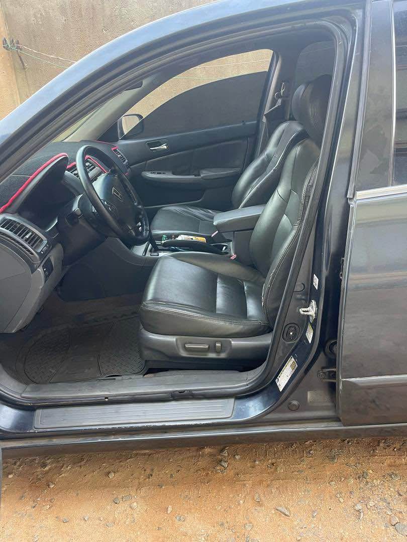 A picture of 2005 Honda Accord