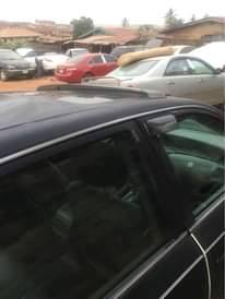 A picture of Toyota Avalon v6