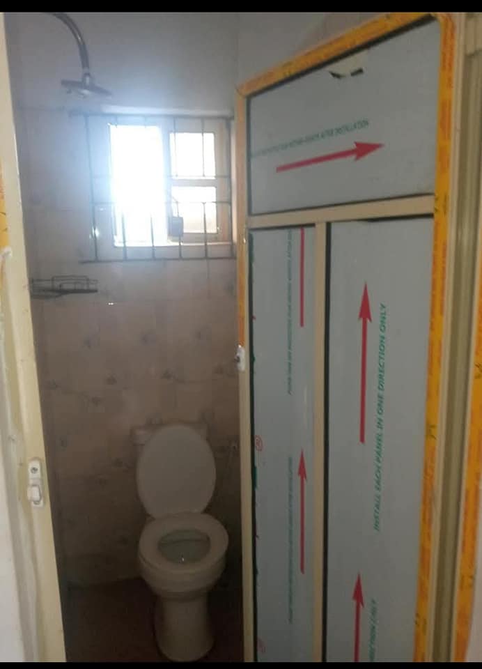 A picture of A room self contained for rent in White House Lasustec