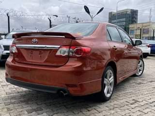 A picture of Toyota Corolla 2013