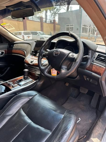A picture of Nissan fuga