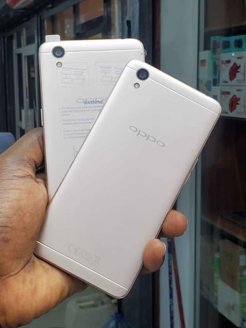 A picture of OPPO A37 64GB RAM4 TSH 90 000