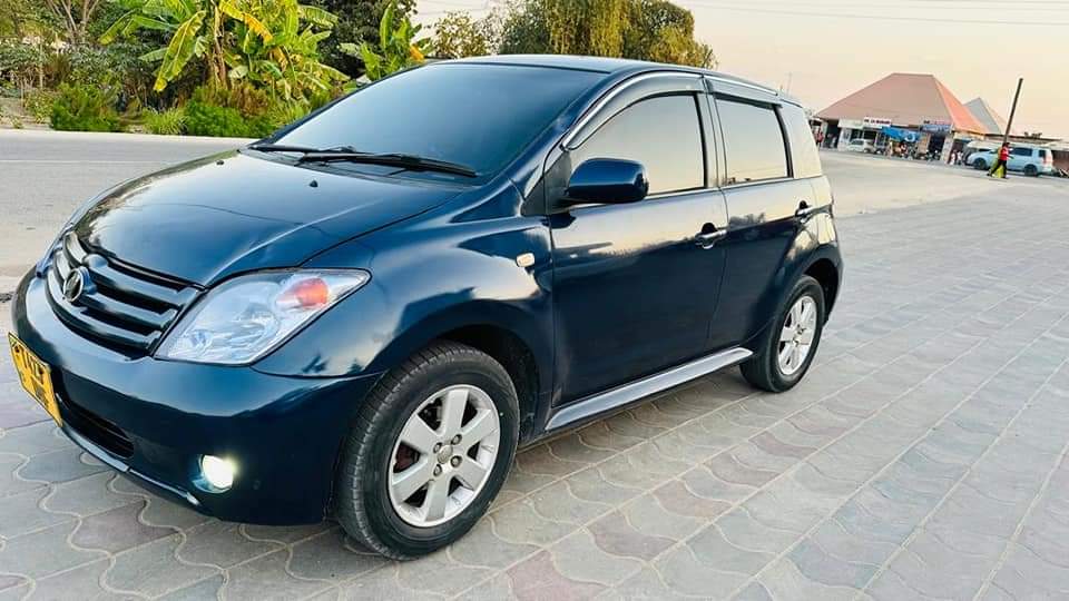 A picture of TOYOTA IST 2NZ