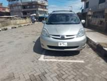 A picture of Toyota Sienna 2008