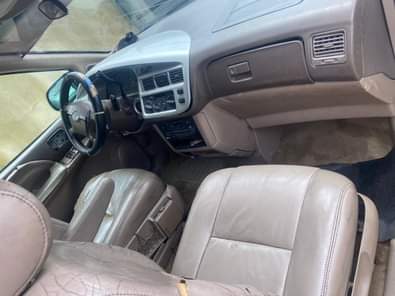 A picture of SHARP 2002 MODEL TOYOTA SIENNA Sound Engine Gear smooth Just