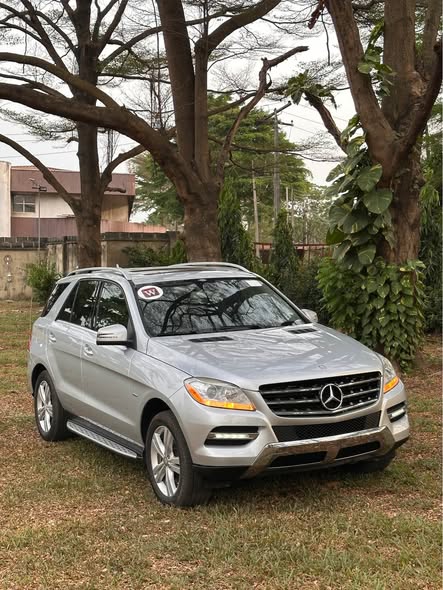 A picture of Car