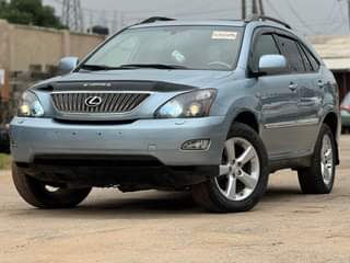 A picture of Lexus Rx330