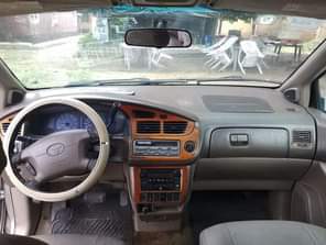 A picture of 2001 Toyota sienna clean Nigerian use sound and Untampered engine
