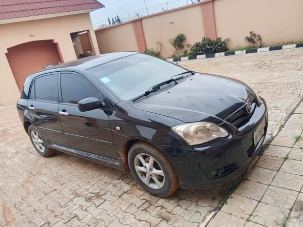A picture of LOOK AT IT VERY WELL 2005 model TOYOTA COROLLA AKA