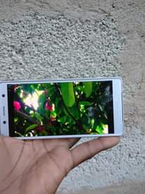 A picture of Sony xperia xz2 compact 0687567155