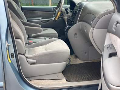 A picture of Extremely Clean first body 2008 Toyota Sienna in buy and