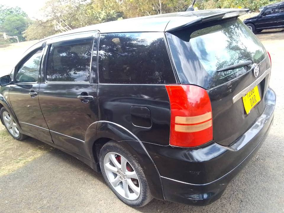 A picture of Toyota wish Bei 8mil Call 0758726050