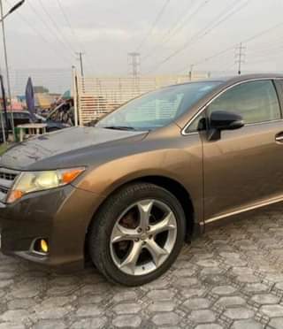 A picture of TOYOTA VENZA