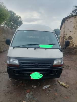 used toyota hiace
