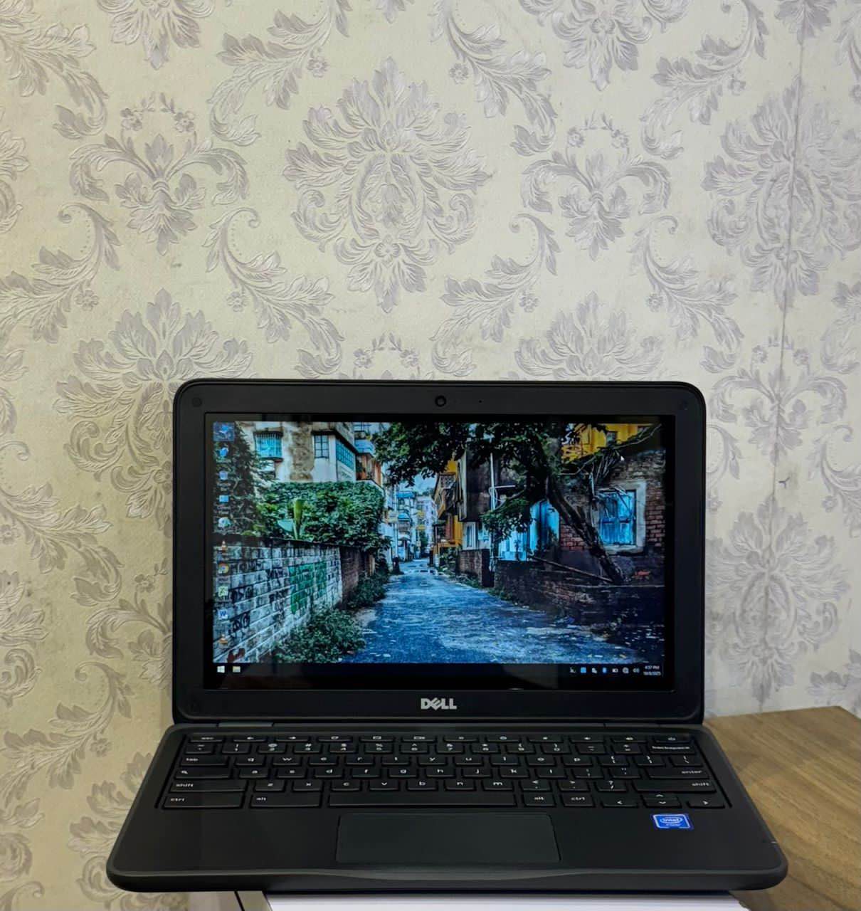 A picture of DELL CHROMEBOOK 11 3180