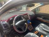 A picture of Xtreamly clean 2005 toks standard RX330 everything functional buy and