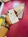 A picture of Iphone X 460 000