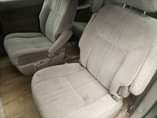 A picture of Neatly used sienna 2000 model with untempered engine and gear