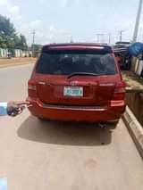 A picture of Distress sale Toyota Highlander 04