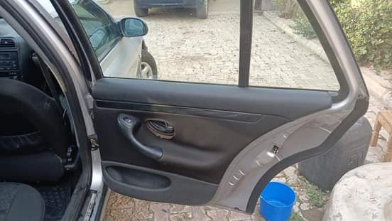 A picture of Peugeot 406