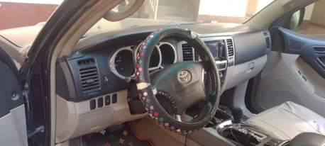 A picture of 2004 Toyota 4runner
