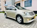 A picture of TOYOTA IST DLG