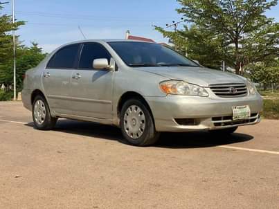 A picture of 2004 Toyota Corolla Le