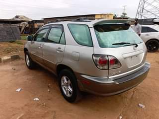 A picture of Rx 300 Tok standard Some part painted on first body